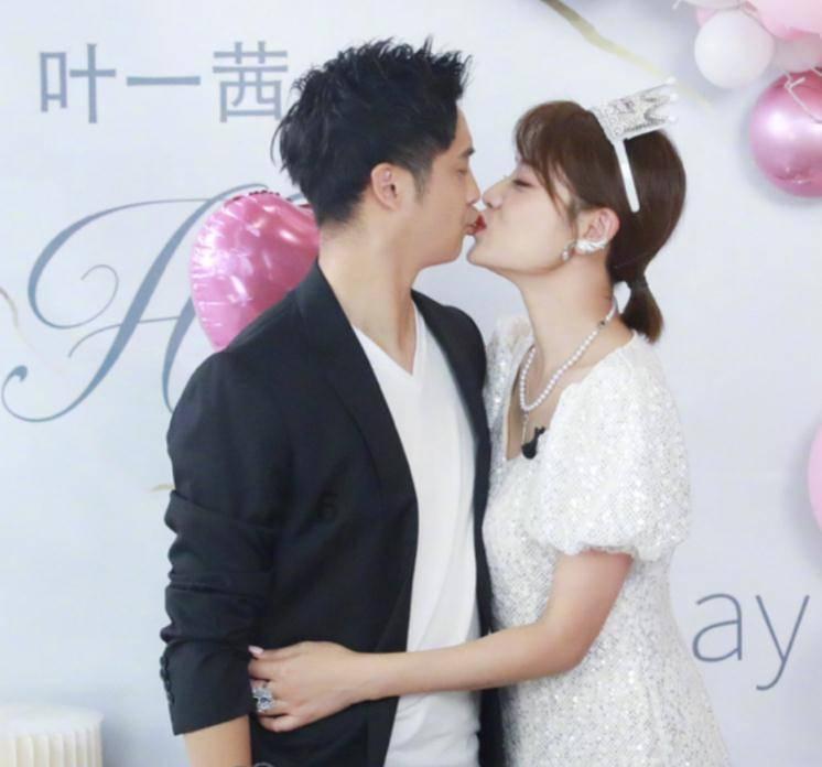 结婚几个月就离婚彩礼退多少10万彩礼?- 知识问答网页