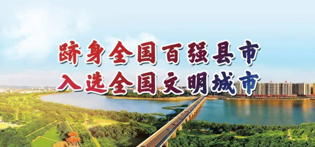 杜海涛牵手沈梦辰甜蜜逛街，发量稀疏脸长黄斑状态好差