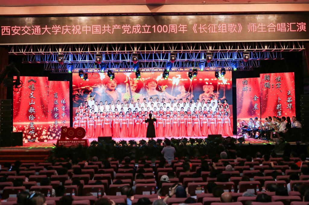重庆渝中区：社区趣味游园会 居民欢乐迎新年