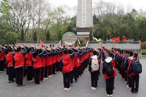 足协先找过渡主帅？旅美专家建议三大土帅，冠军教头+贾秀全
