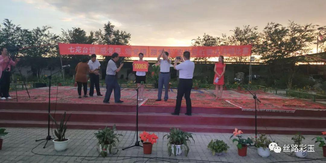 书法作品投稿：德艺双馨，完美人生