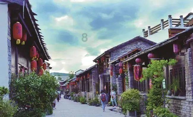 高考过后，有很多亲戚劝我学医或从事教育职业，该选择这个专业吗？游戏画面